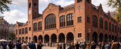 découvrez la bourse de berlage, un lieu incontournable pour les passionnés d'art et d'histoire, alliant architecture remarquable et expositions fascinantes au cœur d'amsterdam.